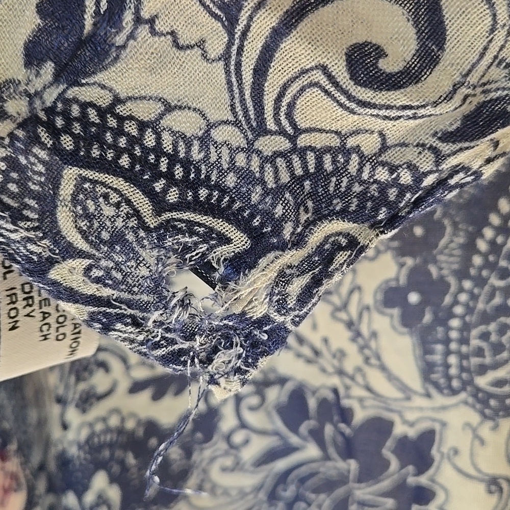 Lucky Brand Navy and Cream Scarf - Picture 5 of 13